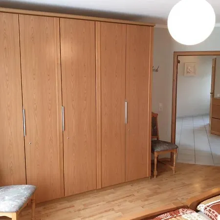 Ferienwohnung Weiherblick ****, *