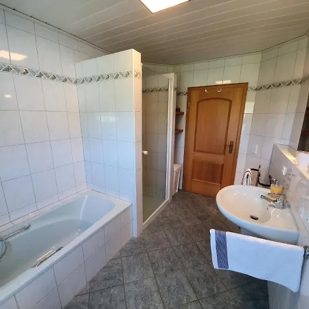 Ferienwohnung Weiherblick ****,